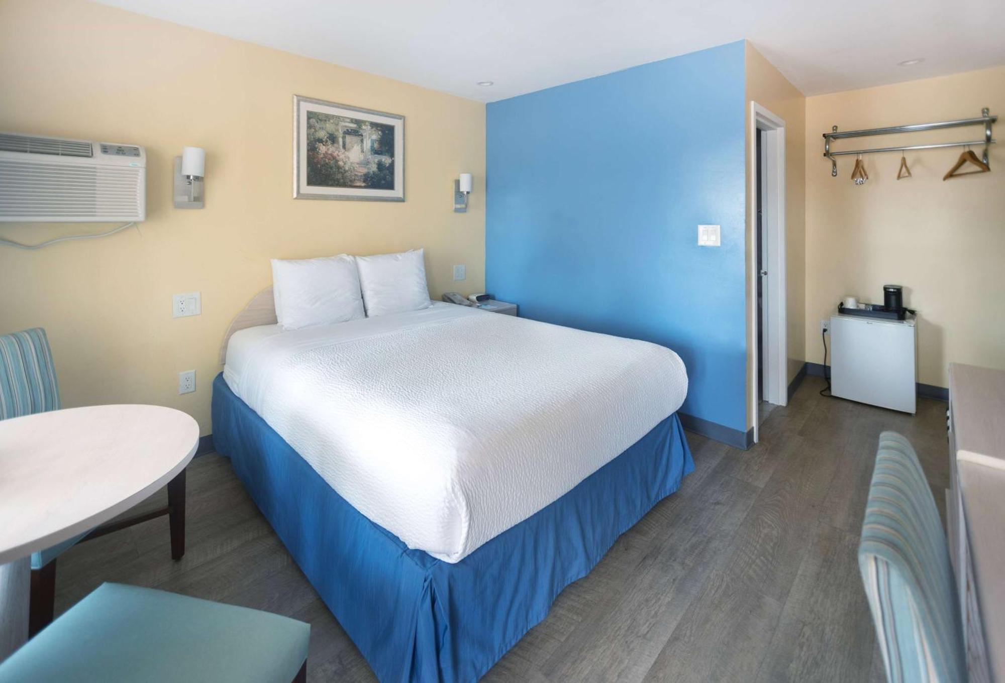 Days Inn By Wyndham Hicksville Long Island Kültér fotó